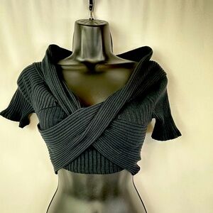 Lush Black Cropped Sweater sz S